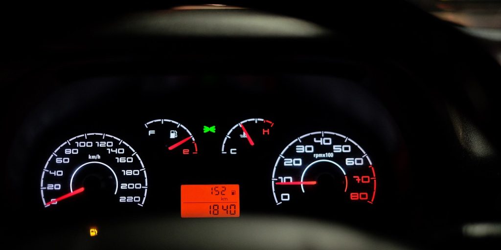 Vehicle fluid checks