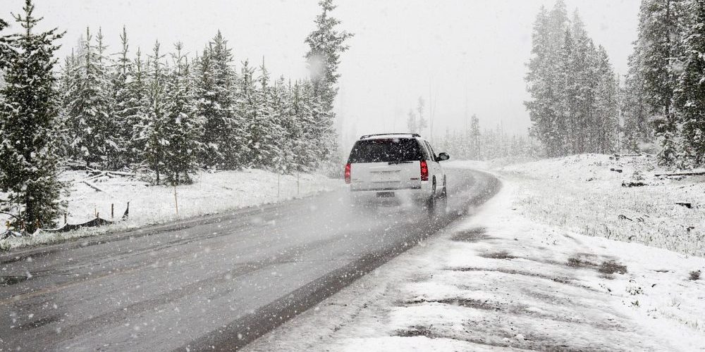 romantic road trip in the snow
