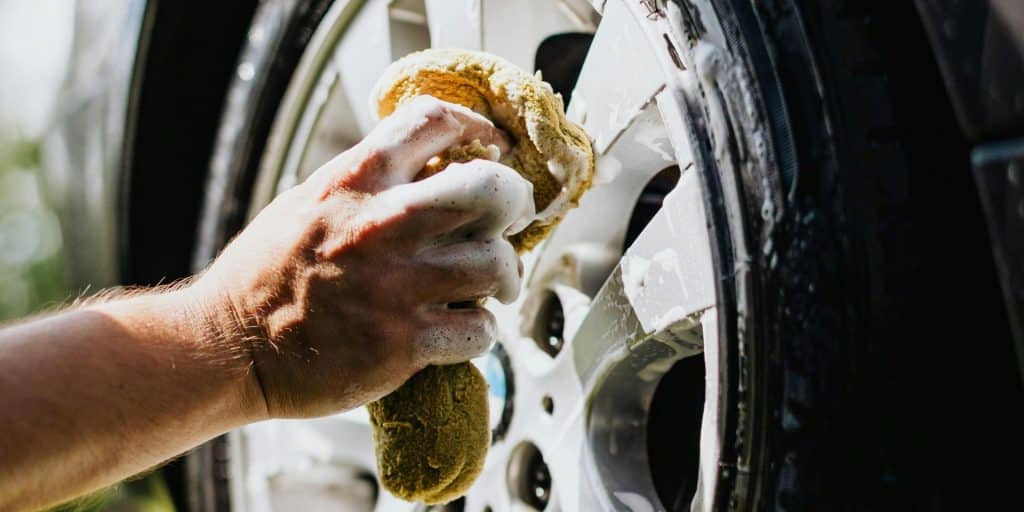 cleaning wheel and tire